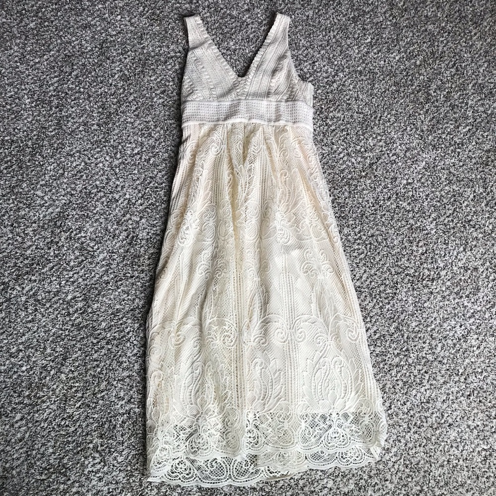 ❗️NWT❗️ Champagne and Strawberry lace dress